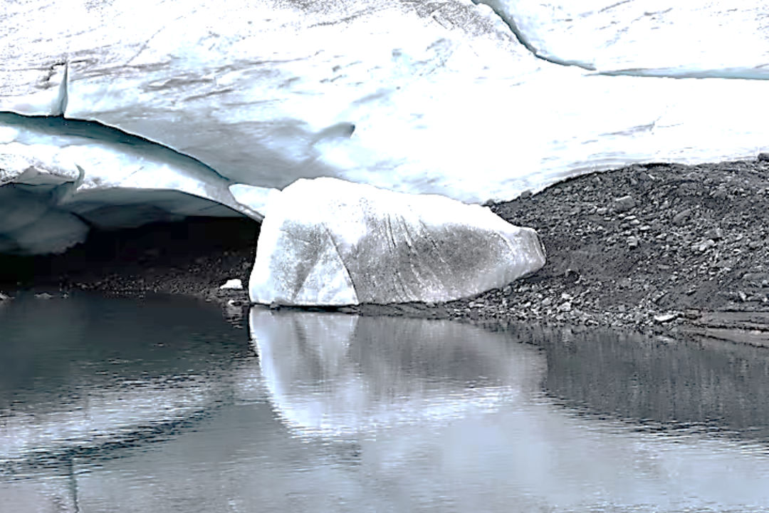 World's glaciers are losing record ice as global temperatures climb, U.N. says