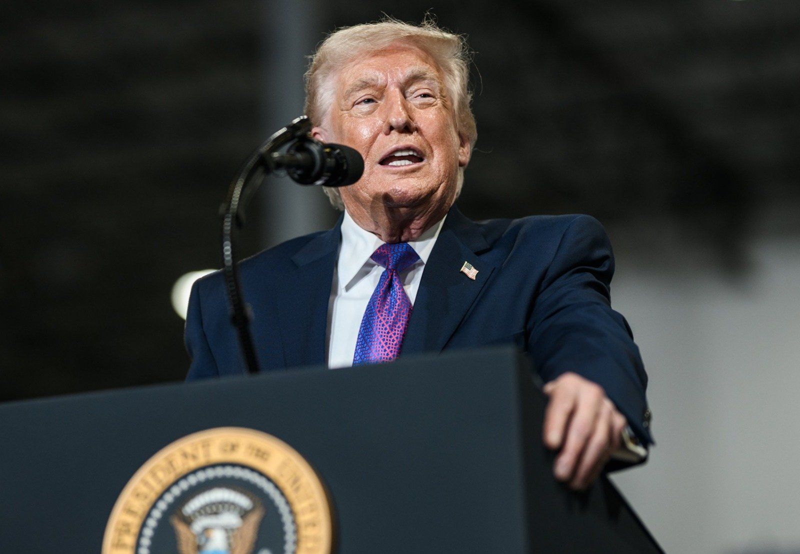 Trump Says US, Israel Agree to Hold Off Iran Strikes Pending Rapid Deal