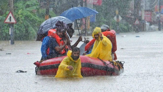 Heavy Rains Lash Kerala, Schools and Colleges Shut in Nine Districts