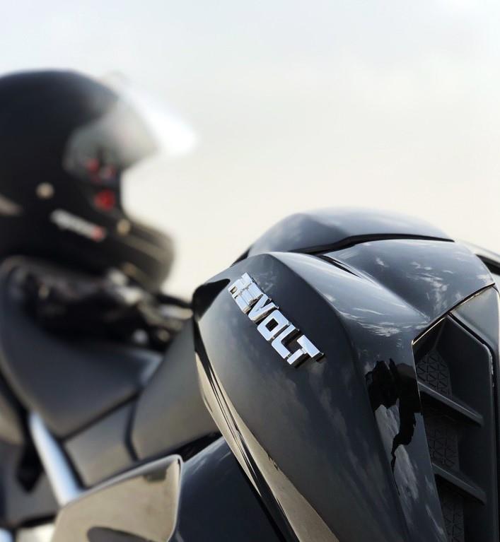 revolt rv400 price mileage