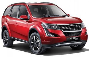 Mahindra XUV500 W11 Image