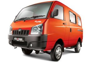 Mahindra Maxximo Mini Van Appy Red