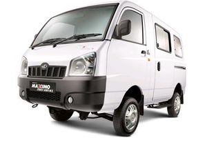 Mahindra Maxximo Mini Van Diamond White