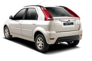 Mahindra Verito Vibe Diamond White