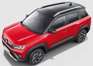 Maruti Vitara Brezza Sizzling Red with Midnight Black