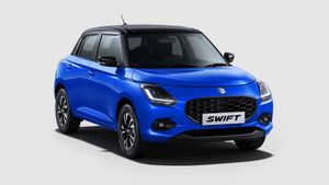 Maruti Swift Luster Blue with Midnight Black Roof