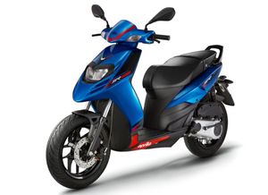 Aprilia SR 125 in Blue Color