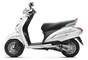 Honda Activa 3G Pearl Amazing White