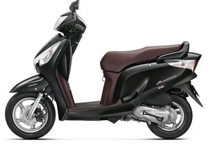 Honda Aviator Pearl Igneous Black