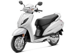 New Honda Activa 6G in Pearl Precious White Color