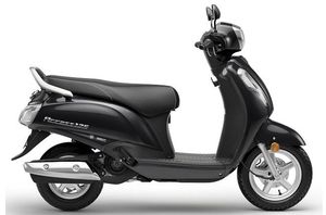 Suzuki Access 125 in Sparkle Black Color