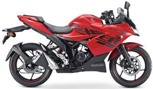 Suzuki Gixxer SF Pearl Mira Red