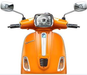 Vespa S Arancio Taormina