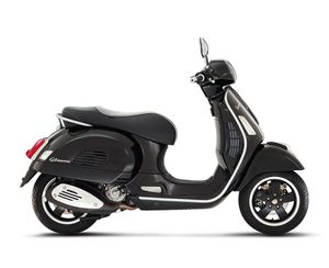 Vespa GTS 300 Super Black