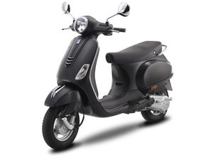 Vespa LX 125 in Matte Black Color