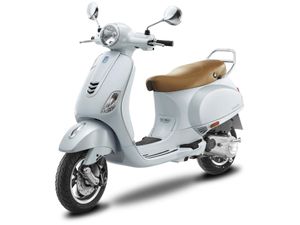 Vespa VXL 149 in White Color