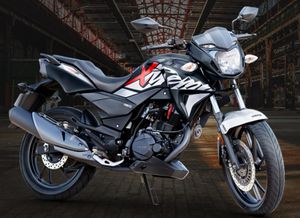 Xtreme 200R in Panther Black with Force Silver