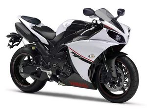 Yamaha YZF-R1 White