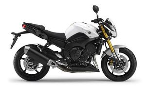 Yamaha FZ8 Competition White