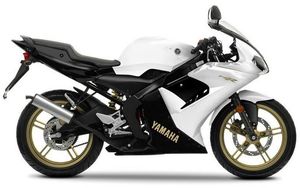 Yamaha TZR50 Absolute White 2