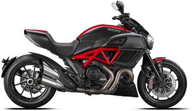 Ducati Diavel Carbon Red