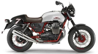 Moto Guzzi V7 II Racer