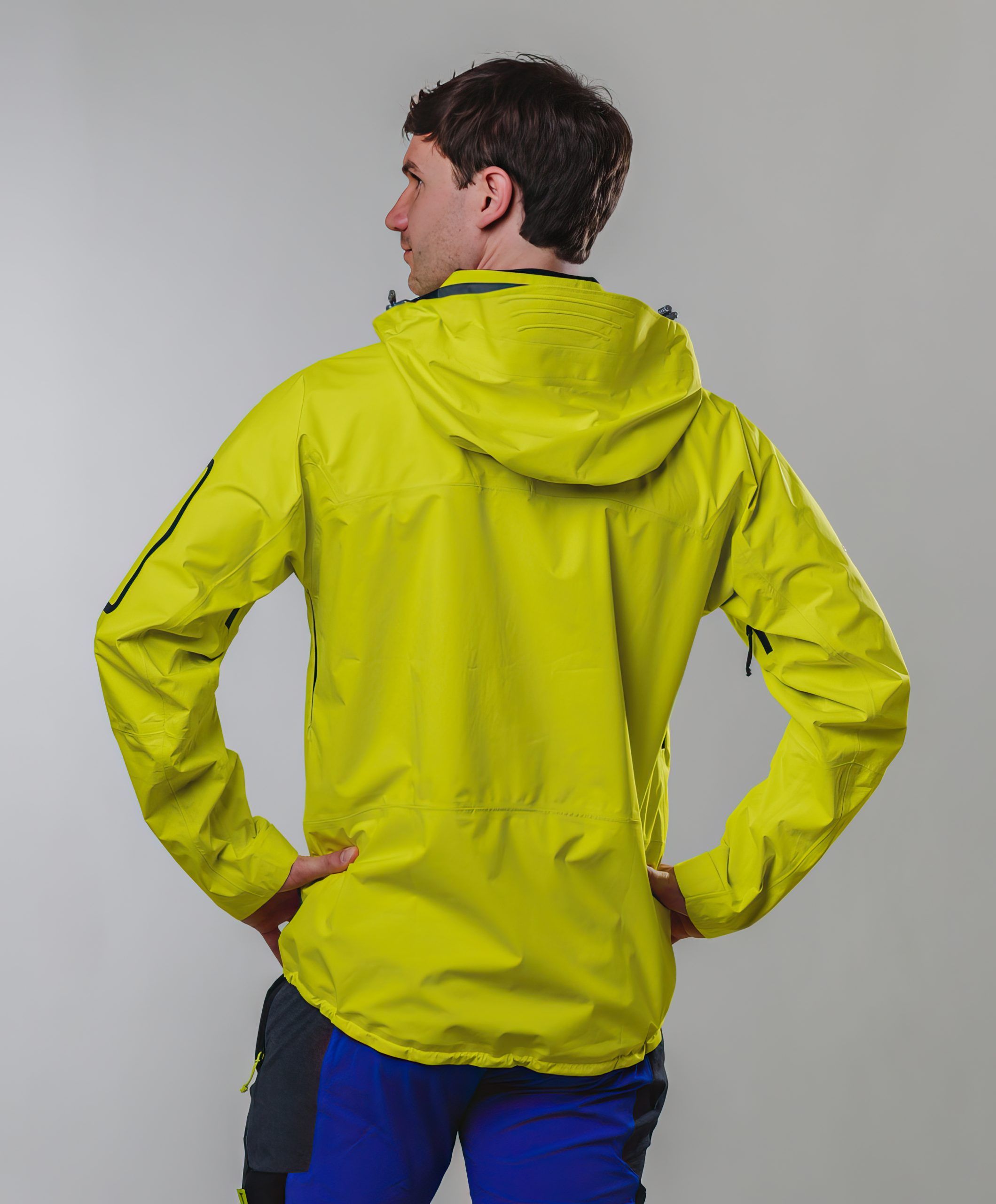 Ikal jacket hardshell yellow from MAYA MAYA is designed for extreme weather conditions for men in the outdoors