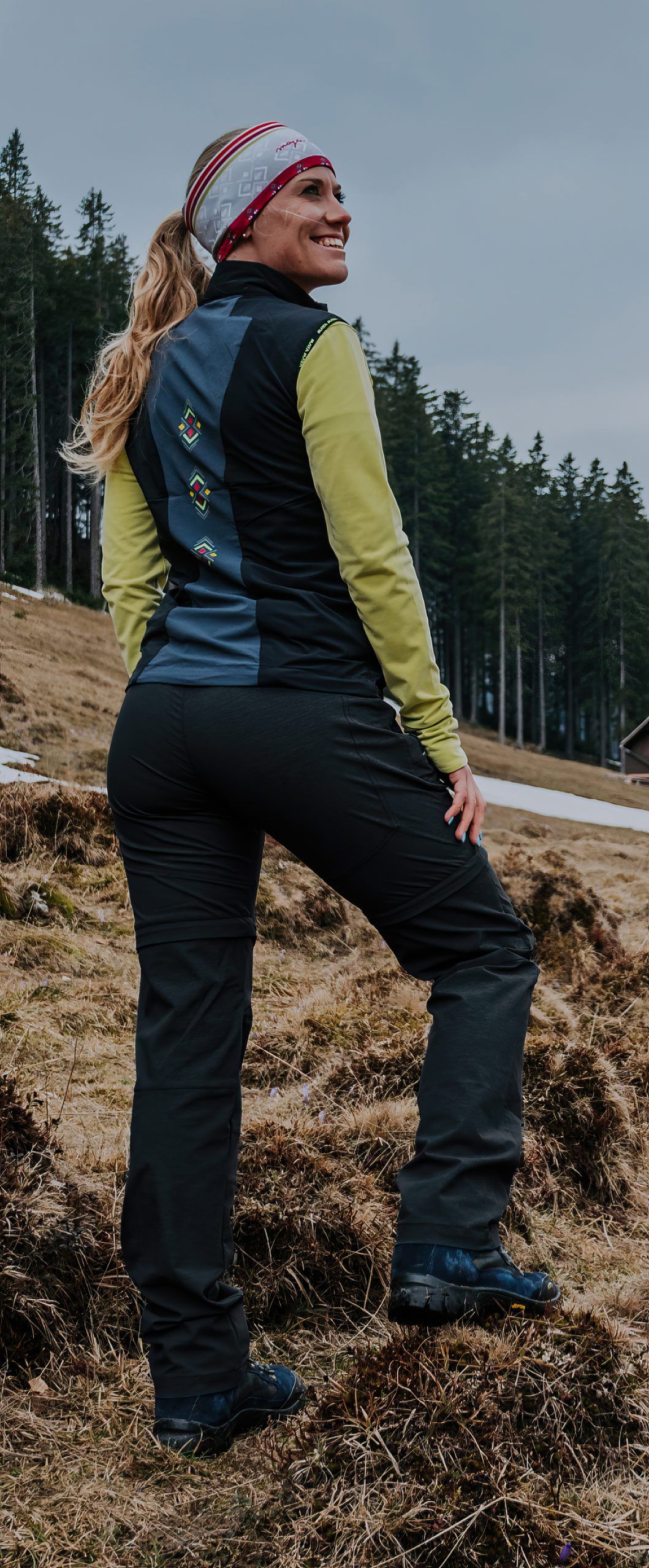 Inda pants black from MAYA MAYA are women's hiking and trekking zip-off pants