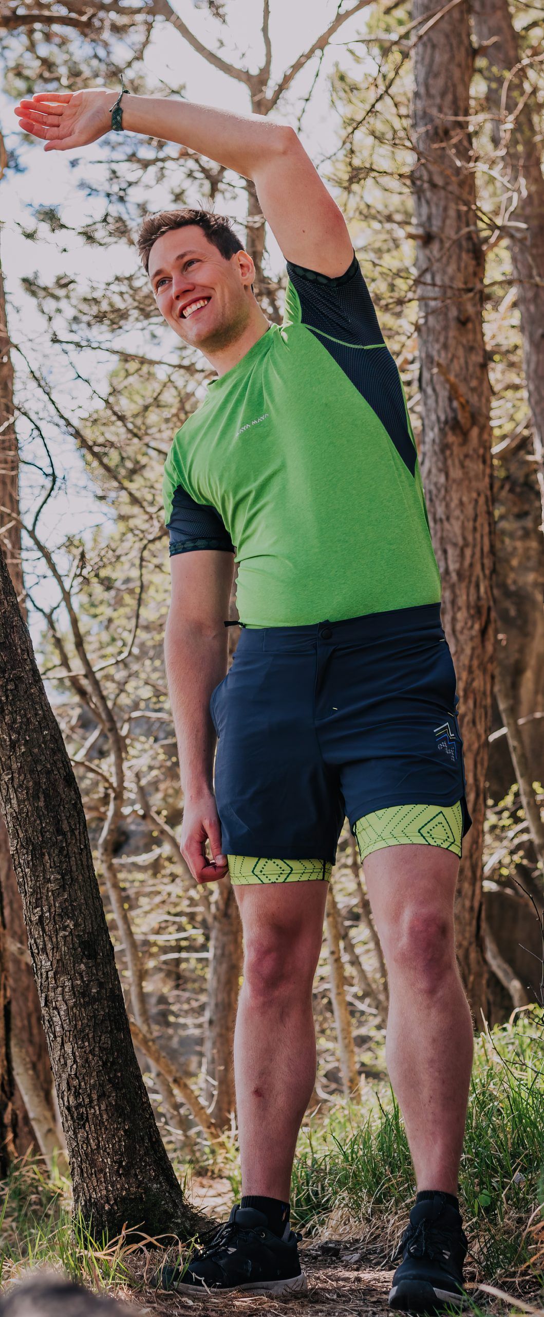 Ultralight running Kabil shirt for men from MAYA MAYA FastDrying for outdoor sports.