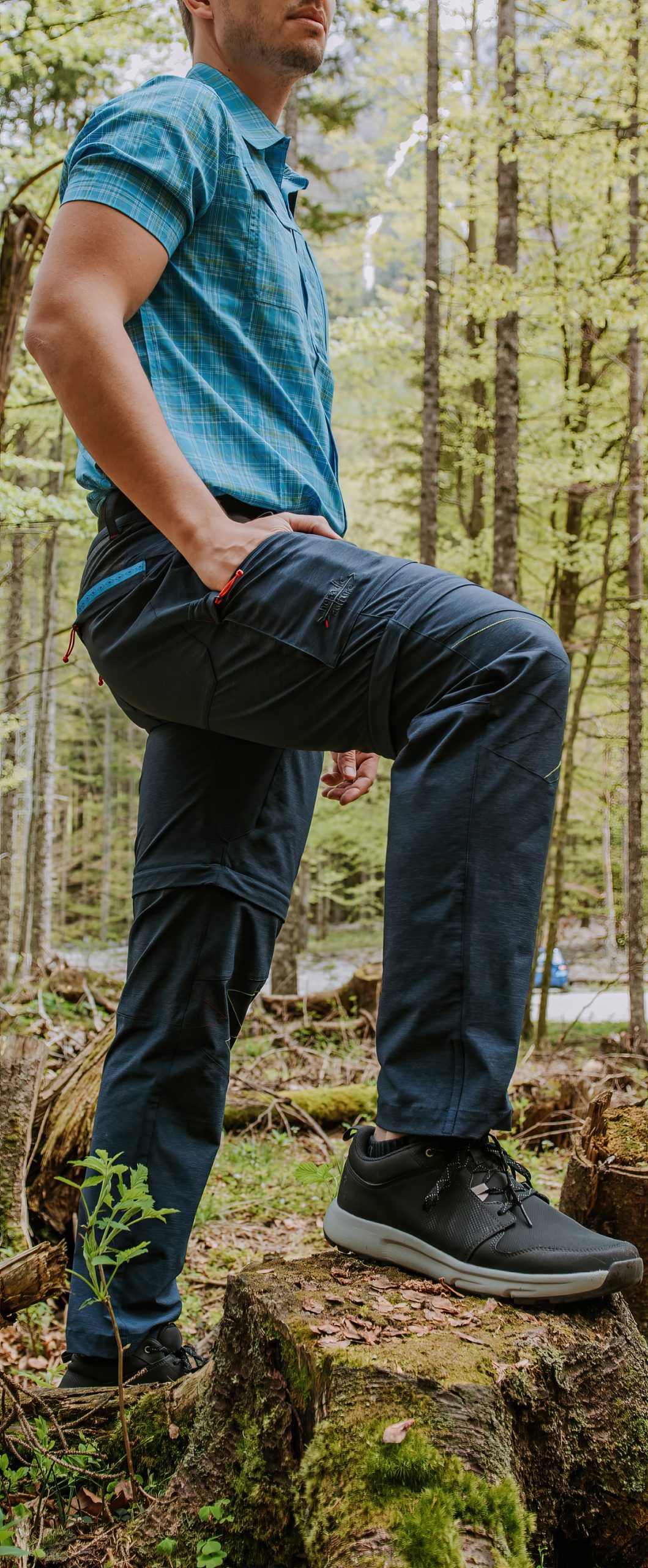 Kasakir pants black from MAYA MAYA are men's hiking and trekking zip-off pants