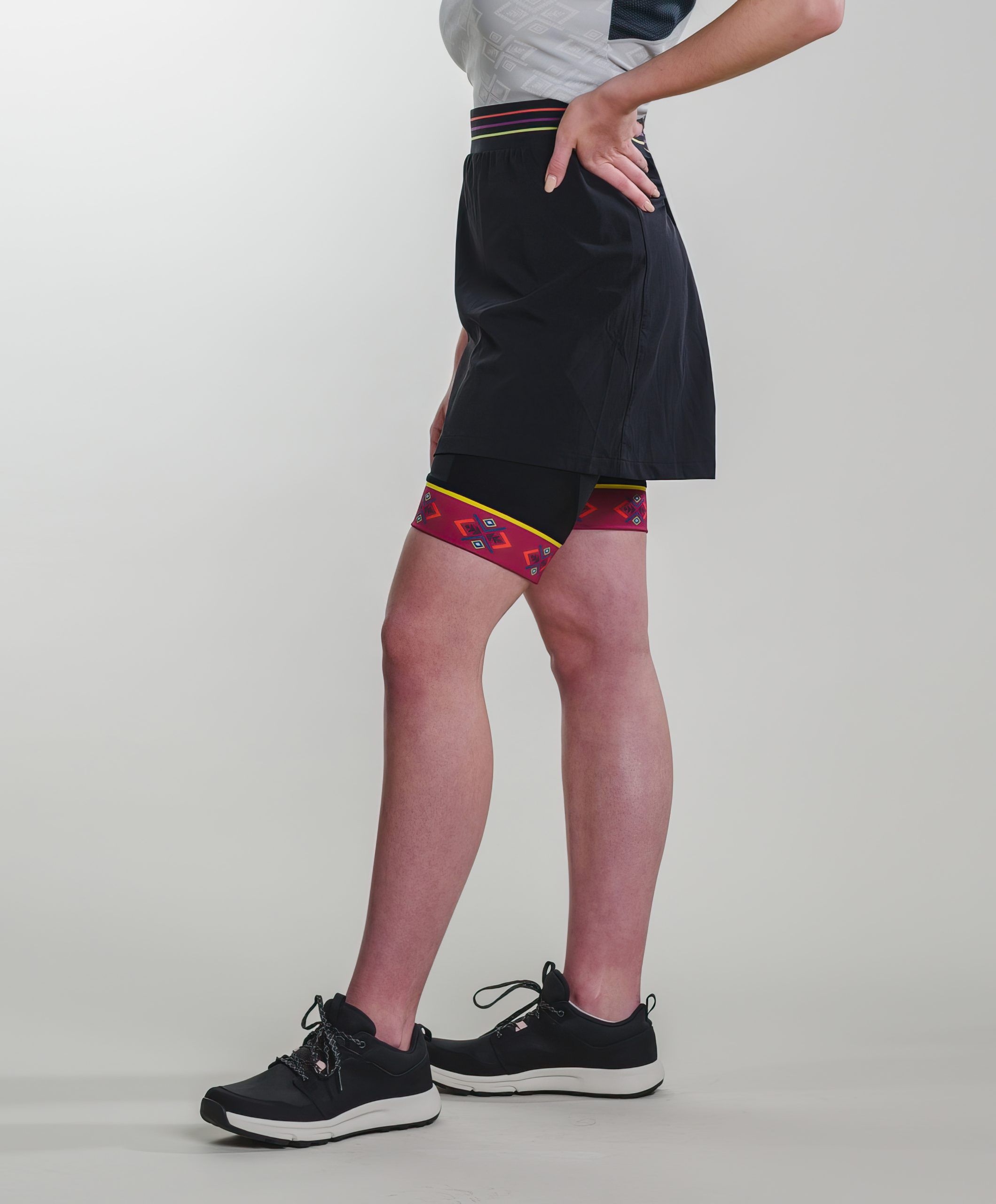 Malinali skirt and shorts black from MAYA MAYA are women's 3-in-1 running and outdoor FastDrying bottoms