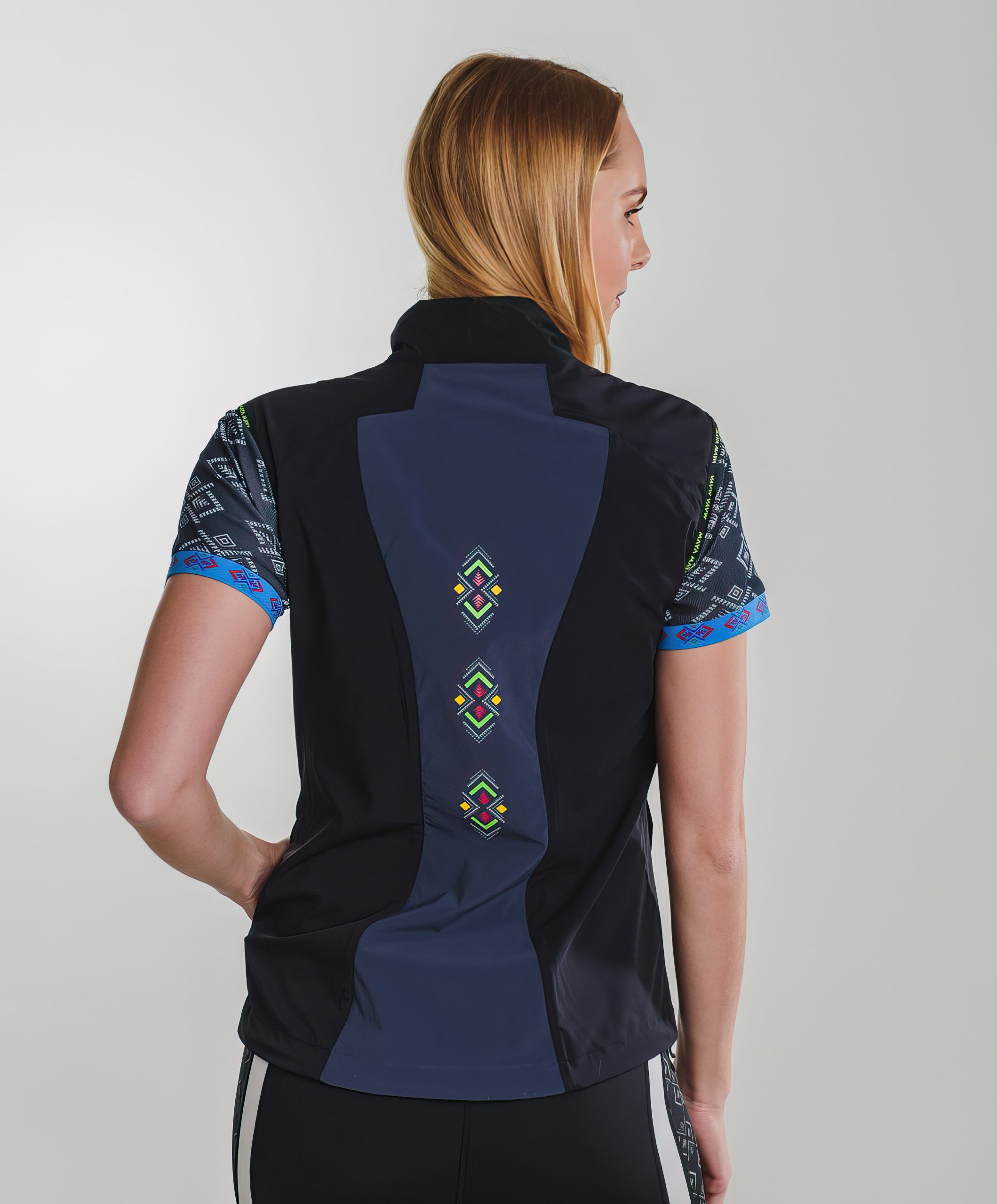 Naran vest for women from MAYA MAYA for running and hiking with reflective prints