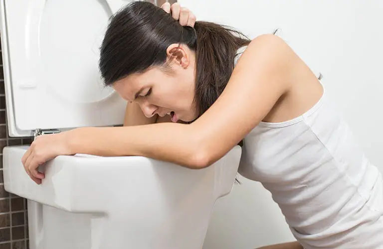 Mệt mỏi, buồn nôn có phải mang thai? Những điều cần biết