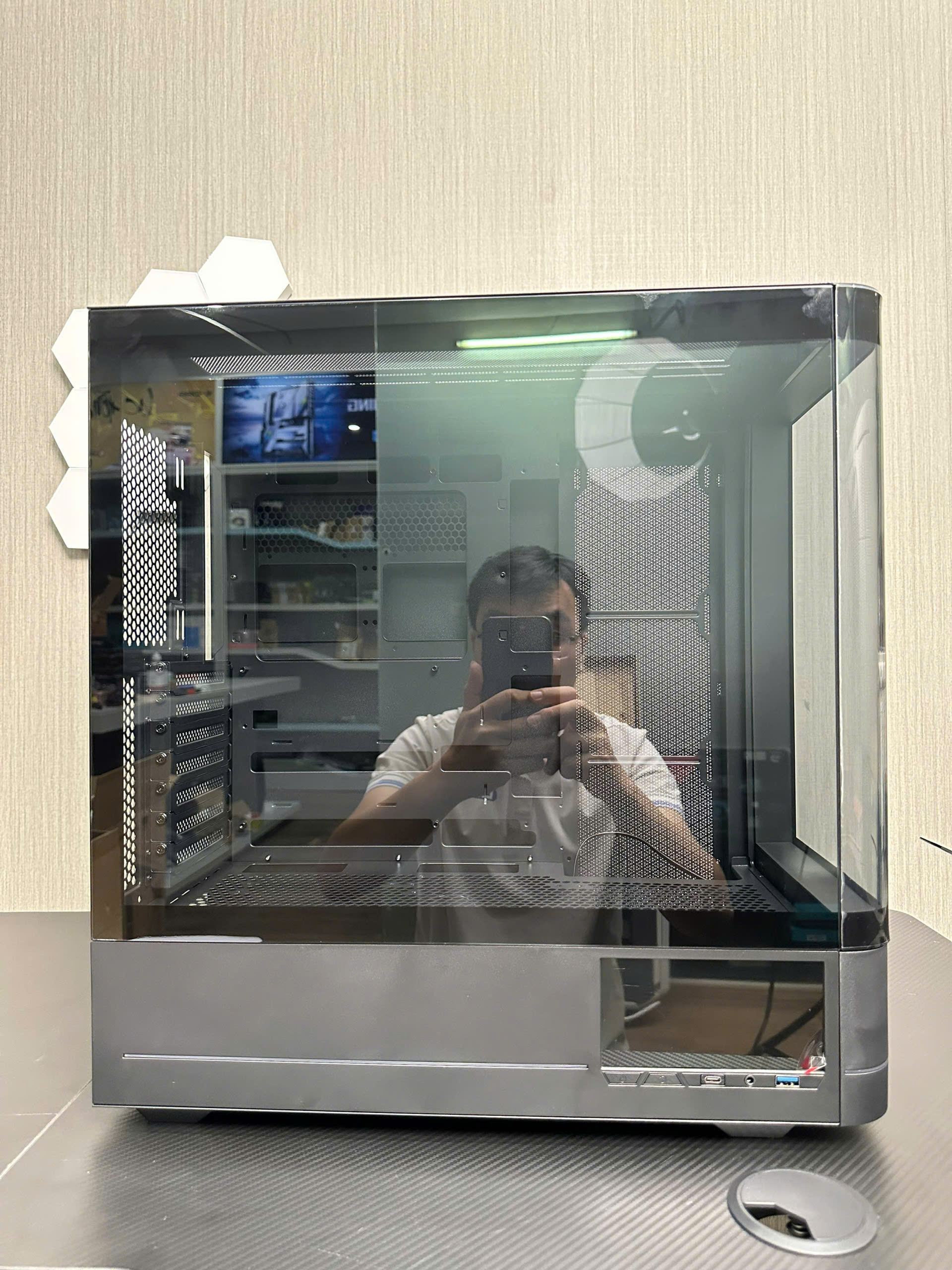 Vỏ Case JUNGLE LEOPARD AC-02 Black (Kính cong/ Màu đen/ Không fan/ Có màn hình LCD)