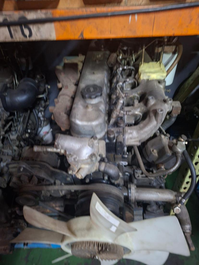 UD / NISSAN FE6 NON TURBO