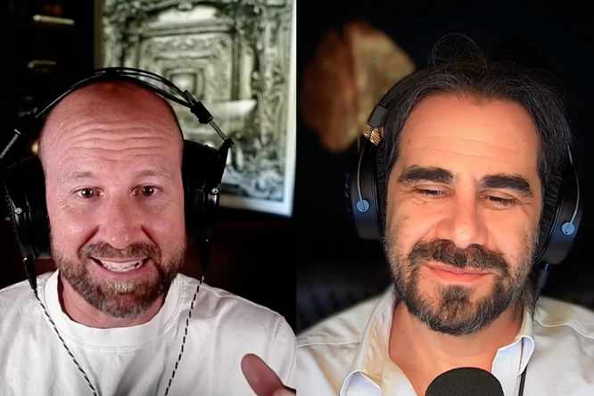 WashU’s Ian Bogost (right) discusses how AI will reshape careers with Andrew “Boz” Bosworth, chief technology officer at Meta.