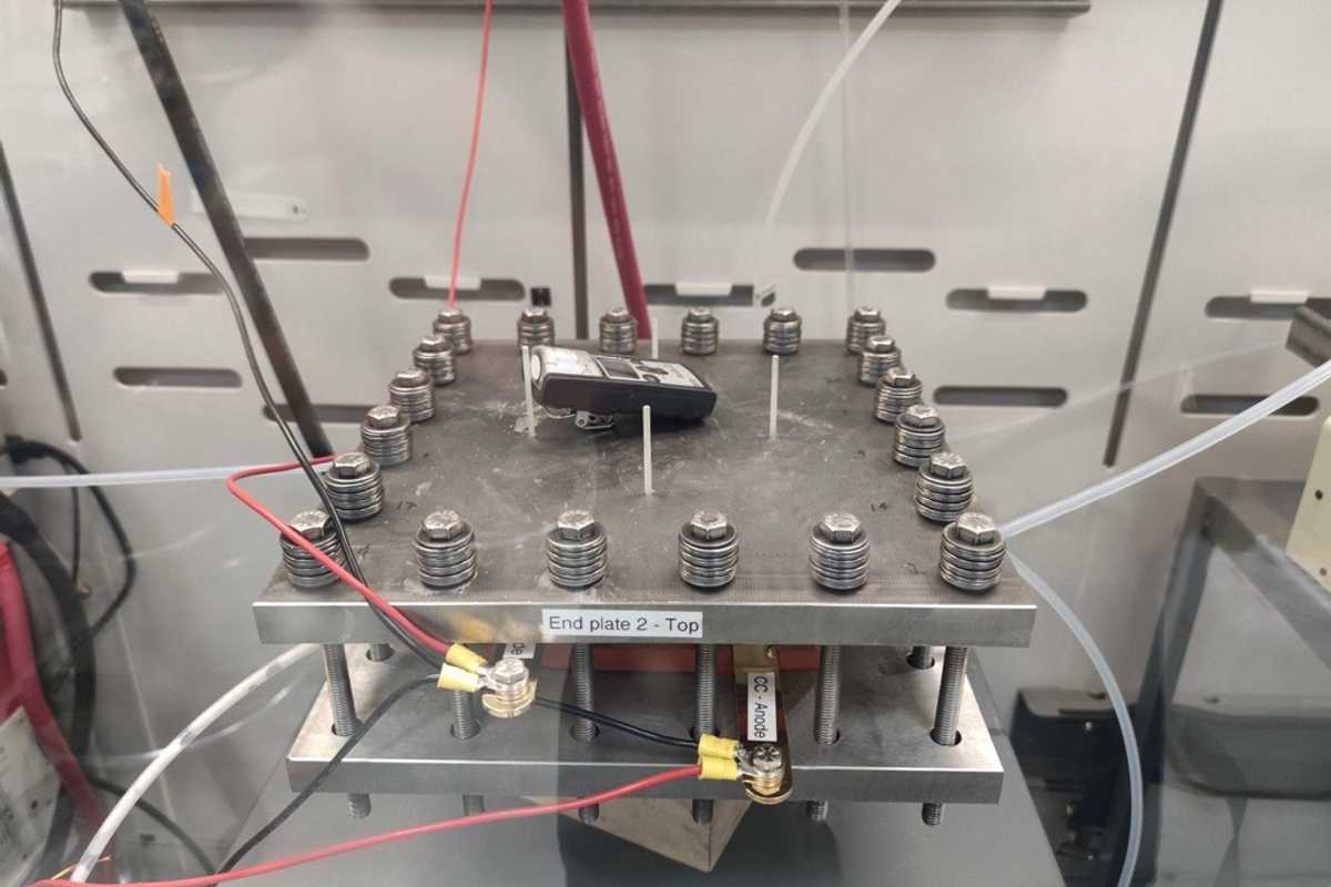 Feng Jiao’s lab created a diaphragm-based carbon monoxide electrolyzer design using a gas-diffusion electrode with copper nanoparticles as a cathode and nickel-iron oxide as an anode. The results show that diaphragms can be a scalable and durable solution for carbon monoxide conversion, making the process cheaper and more compatible with renewable energy sources. (Credit: Jiao lab)