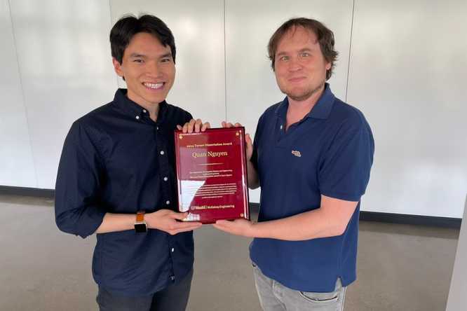  (l-r) Quan Nguyen, Roman Garnett