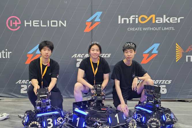 From left: Eason Zhang, Naomi Hsieh, Baiming Zhang