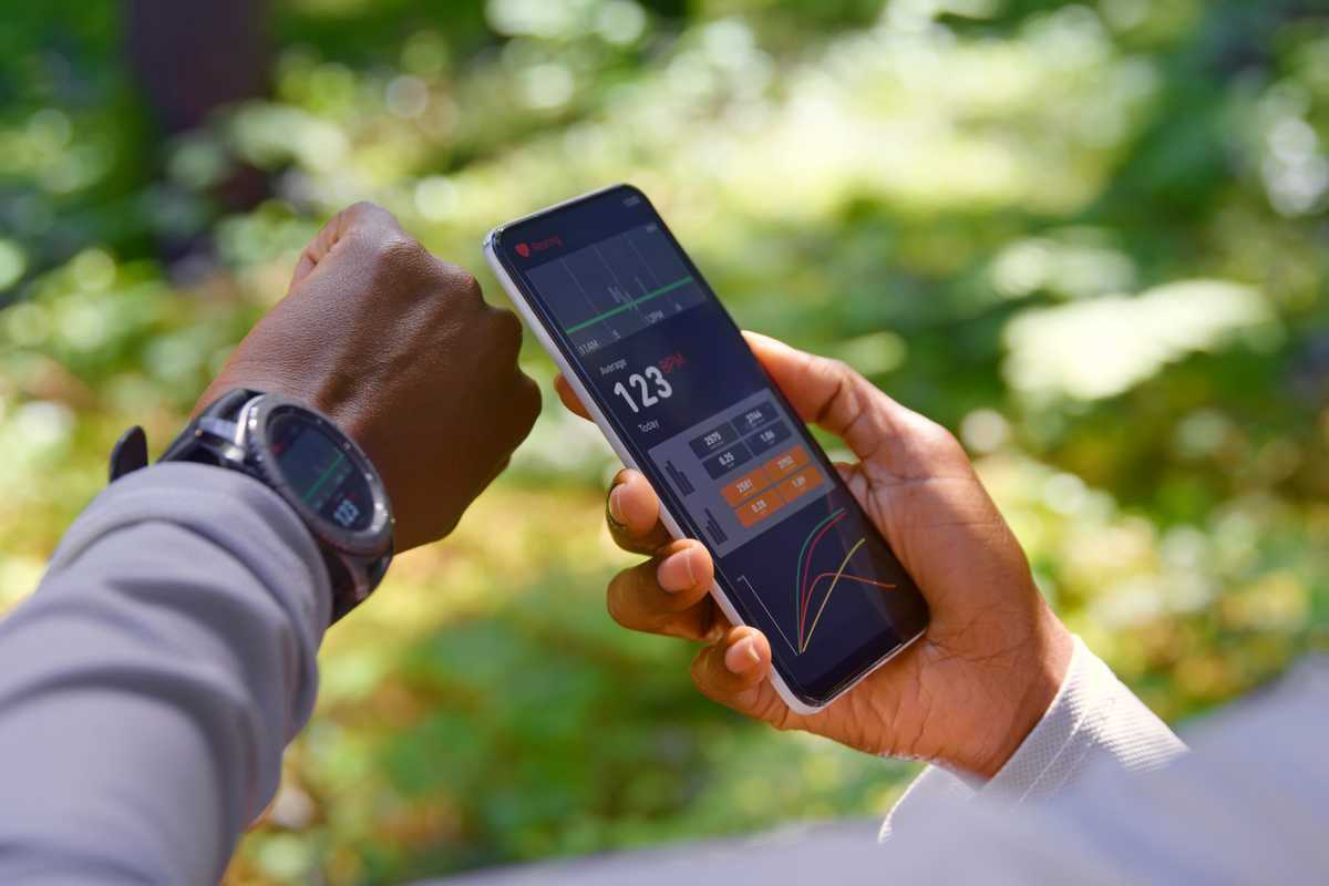 A team of Washington University in St. Louis researchers developed a deep-learning model called WearNet using 10 variables collected by the Fitbit activity tracker to detect depression and anxiety. (Credit: iStock photo)