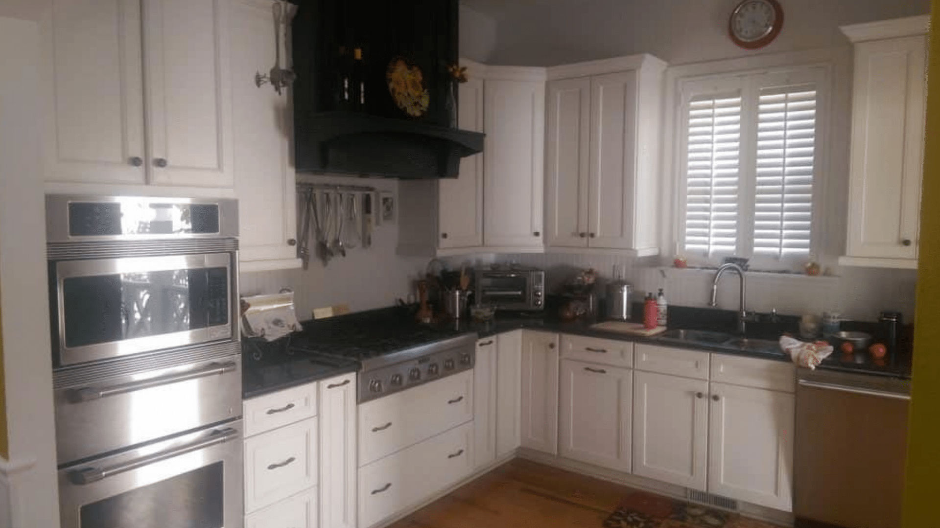 White Kitchen Cabinets in Tallahassee, FL