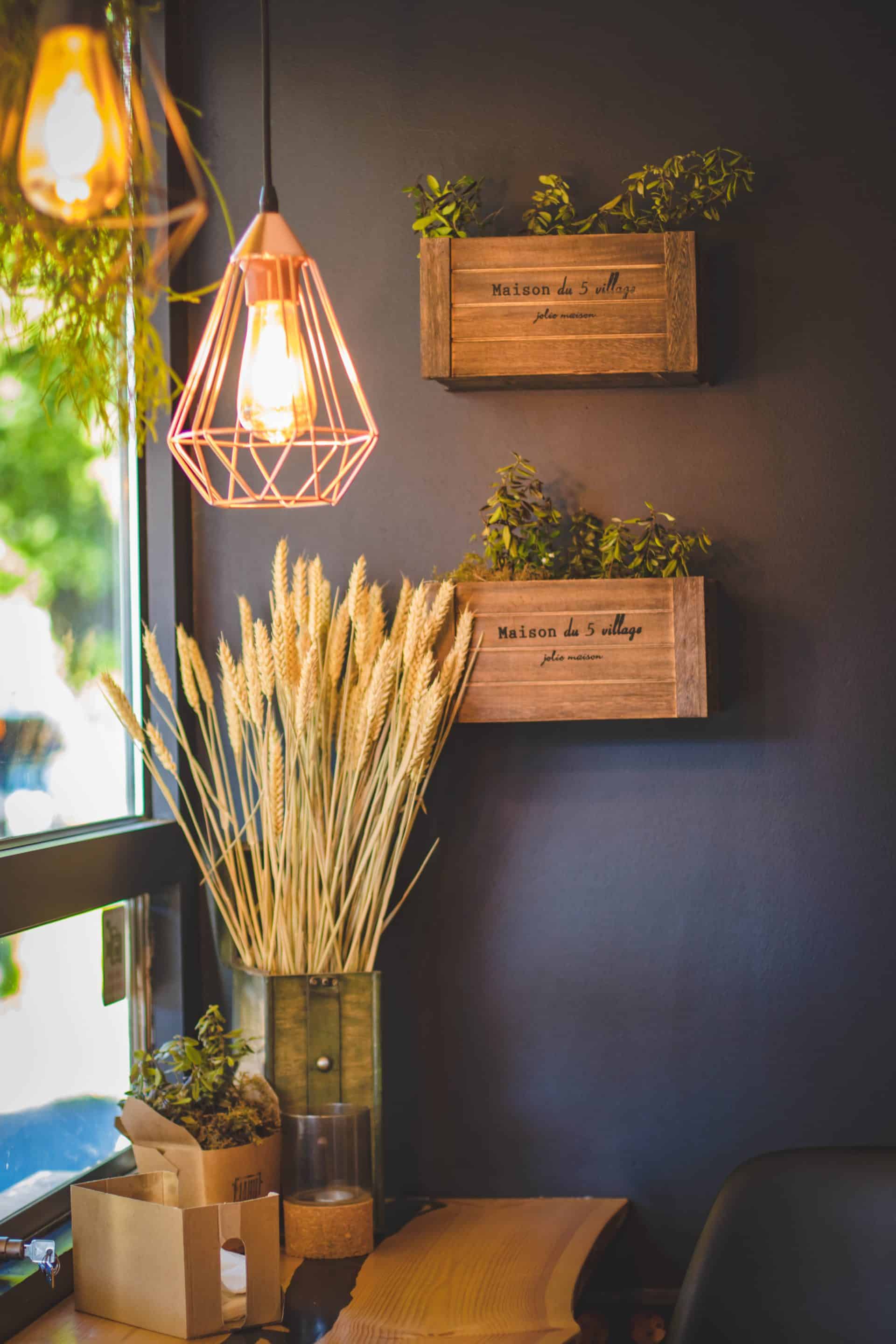 brown-wooden-vase-near-the-window-1129413 Interior Design