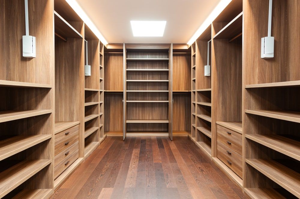Closet Design and Organization