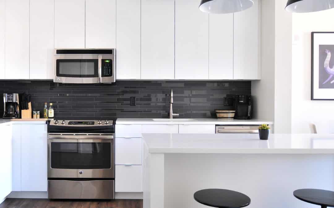 Should Your Kitchen Cabinets Go to the Ceiling?