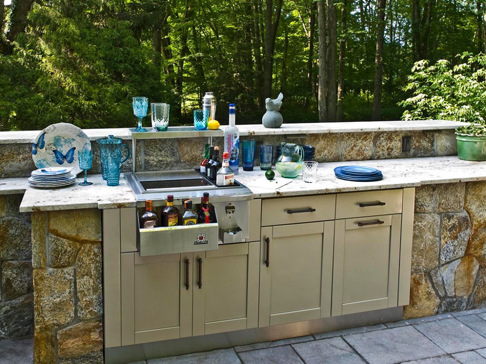 Outdoor Kitchen Storage