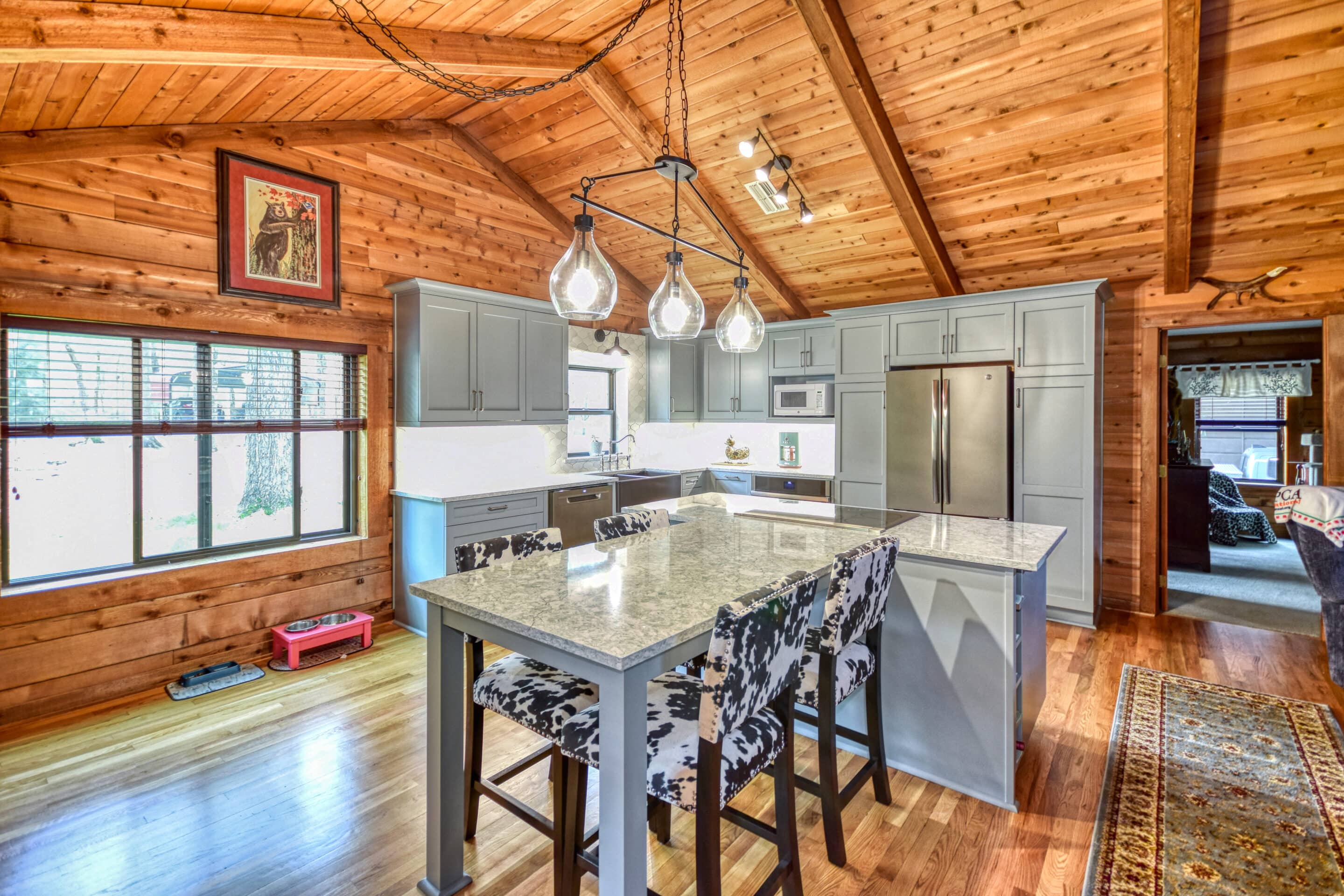 Should Your Kitchen Cabinets Go To the Ceiling