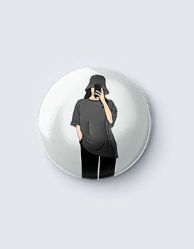 Basic Look Selfie - Badge