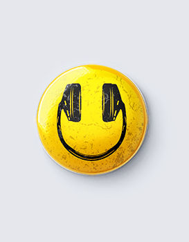 Headphone Smiley - Badges