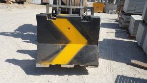 Daftar Harga dan Spesifikasi Ukuran Road Barrier Beton (Update 2019)