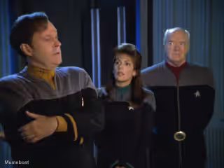 Barclay with Troi and Admiral Paris